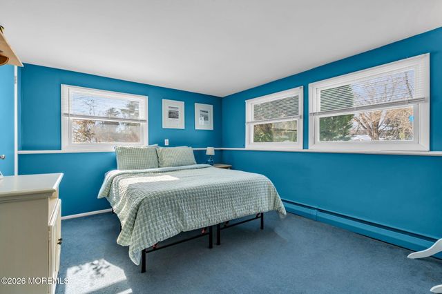 158 Cloverdale Circle, Tinton Falls, NJ 07724