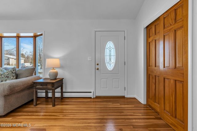 158 Cloverdale Circle, Tinton Falls, NJ 07724