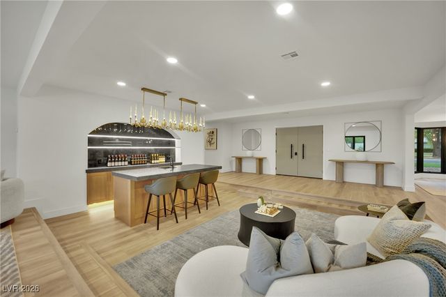 1244 Park Circle, Las Vegas, NV 89102