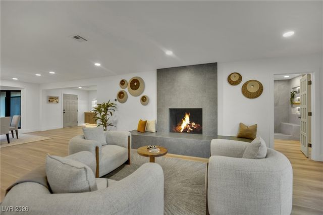 1244 Park Circle, Las Vegas, NV 89102