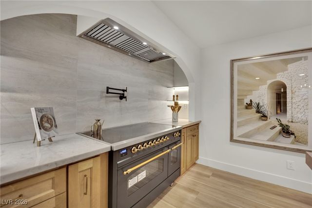 1244 Park Circle, Las Vegas, NV 89102