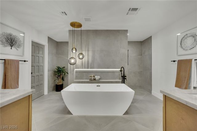 1244 Park Circle, Las Vegas, NV 89102