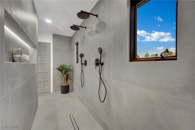 1244 Park Circle, Las Vegas, NV 89102