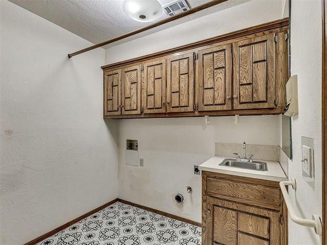 205 W Charlotte Drive, Oklahoma City, OK 73139