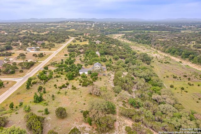 356 Palomino Springs, Bandera, TX 78003