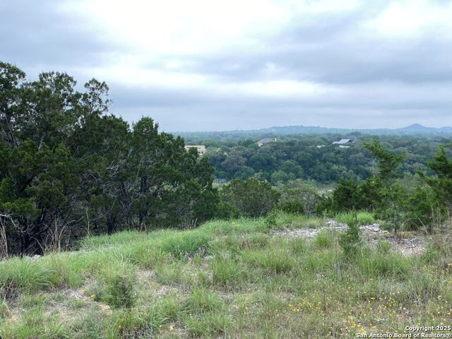 356 Palomino Springs, Bandera, TX 78003