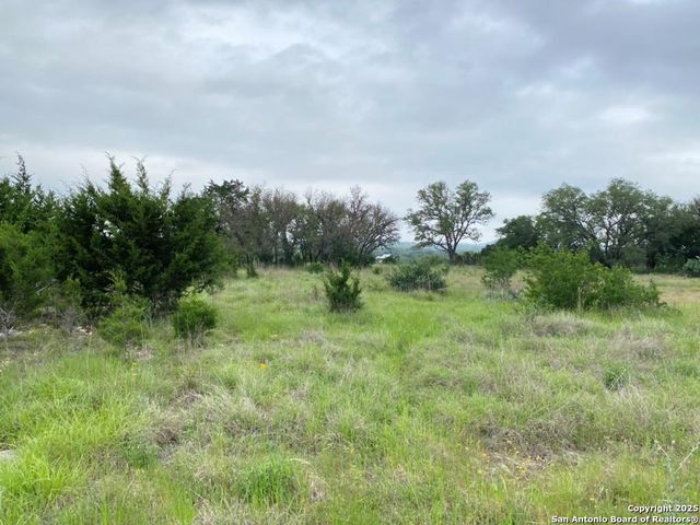 356 Palomino Springs, Bandera, TX 78003