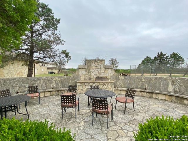356 Palomino Springs, Bandera, TX 78003