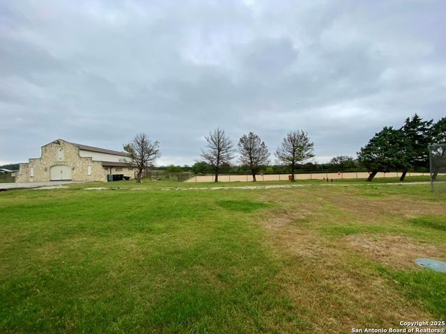 356 Palomino Springs, Bandera, TX 78003