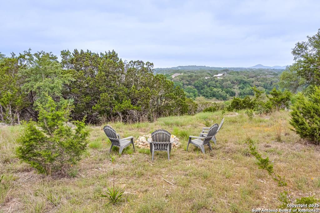 356 Palomino Springs, Bandera, TX 78003