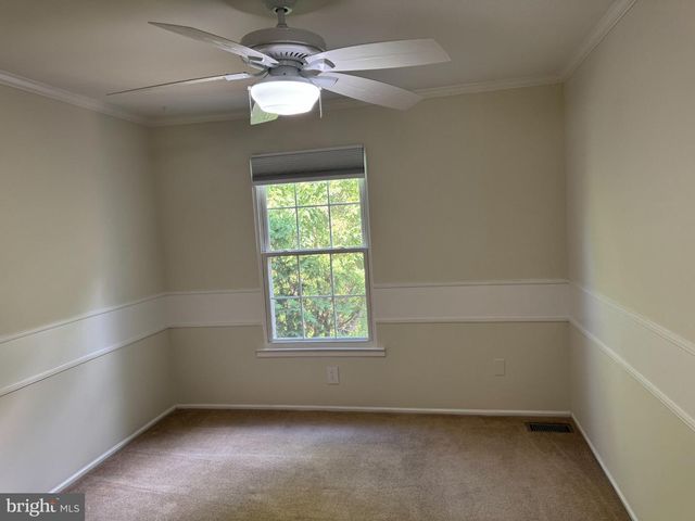 10542 REEDS LANDING CIR, Burke, VA 22015