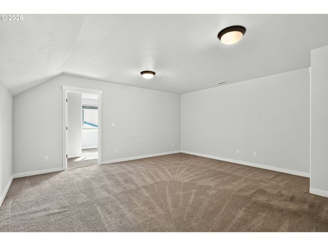 8068 Se DELINE St, Hillsboro, OR 97123