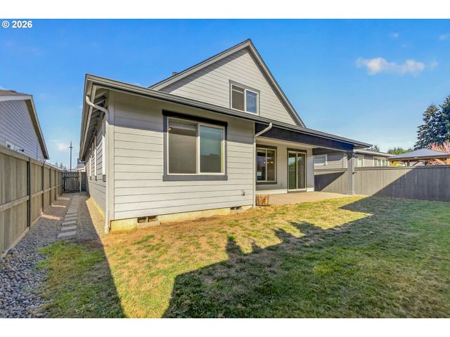 8068 Se DELINE St, Hillsboro, OR 97123