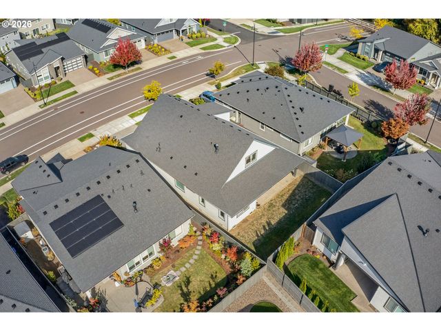 8068 Se DELINE St, Hillsboro, OR 97123