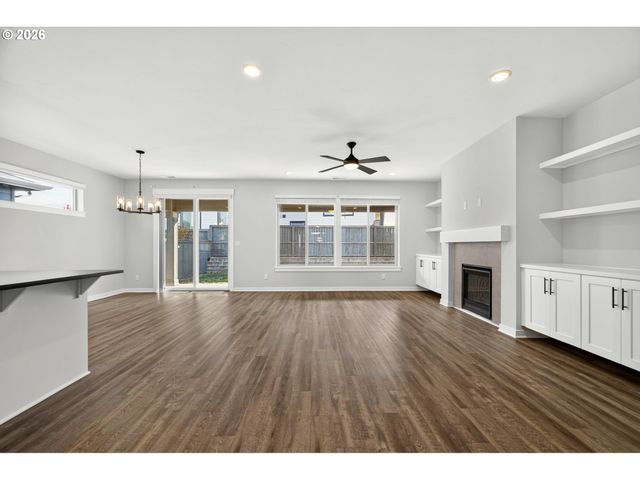 8068 Se DELINE St, Hillsboro, OR 97123
