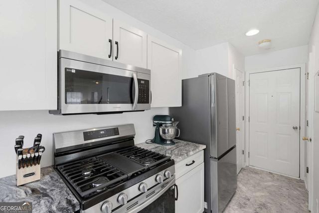 436 W Oaks Trail, Woodstock, GA 30188