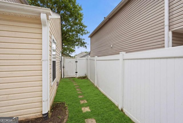 436 W Oaks Trail, Woodstock, GA 30188