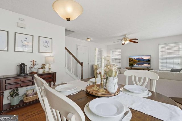 436 W Oaks Trail, Woodstock, GA 30188