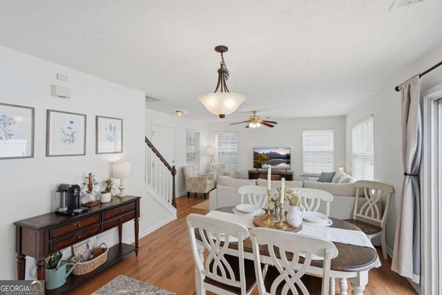 436 W Oaks Trail, Woodstock, GA 30188