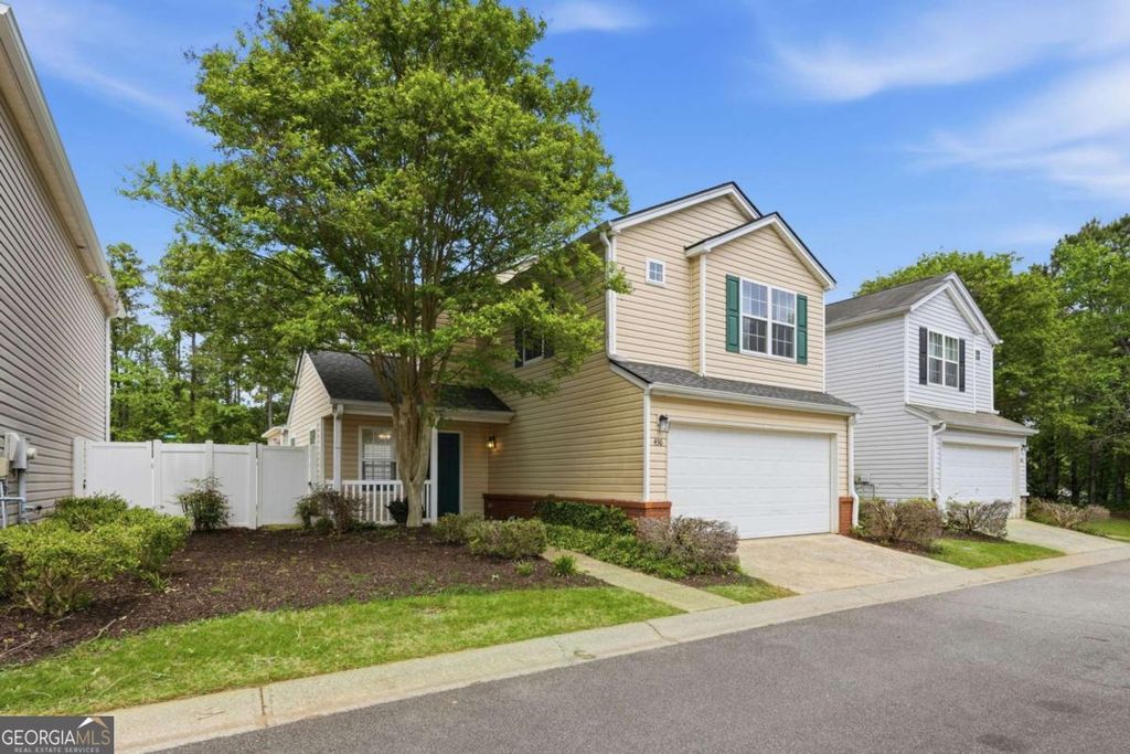 436 W Oaks Trail, Woodstock, GA 30188