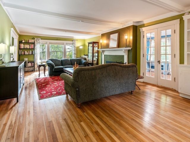 8 Montvale, Worcester, MA 01609