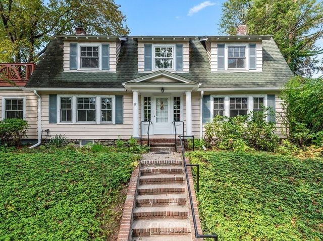 8 Montvale, Worcester, MA 01609
