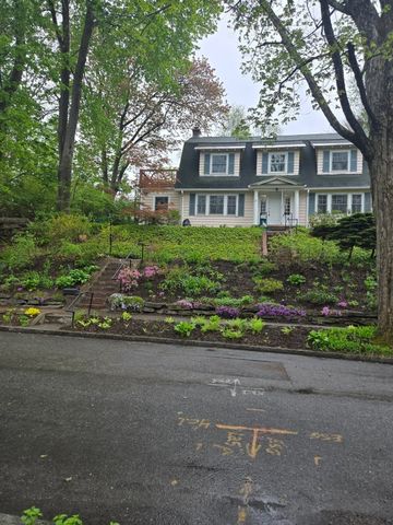 8 Montvale, Worcester, MA 01609