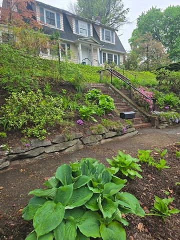 8 Montvale, Worcester, MA 01609