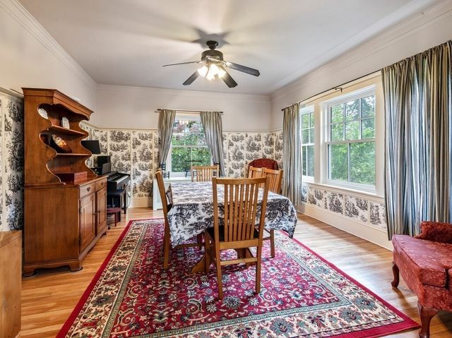8 Montvale, Worcester, MA 01609