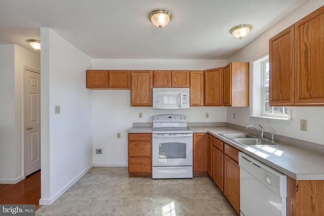 213 MARKET ST, Highspire, PA 17034