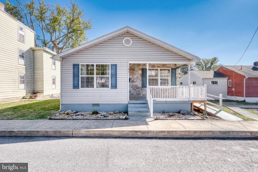 213 MARKET ST, Highspire, PA 17034