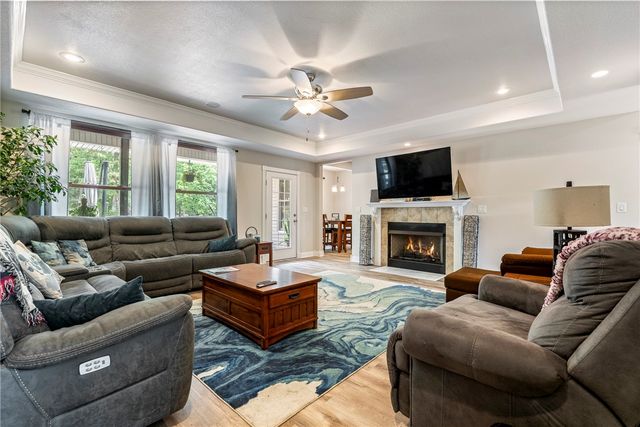 9696 Fuller Road, Rogers, AR 72756