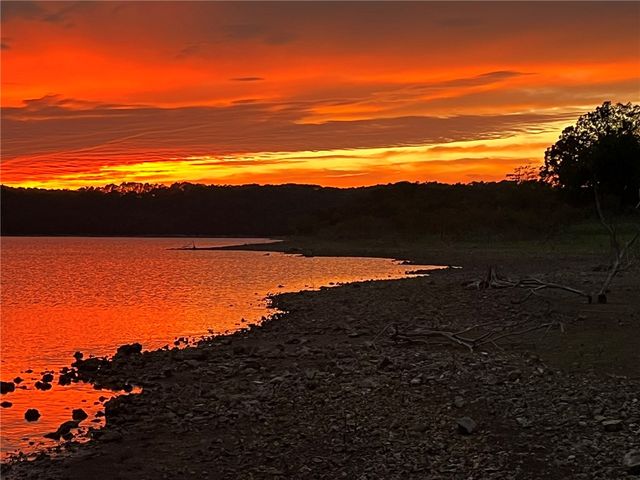 9696 Fuller Road, Rogers, AR 72756