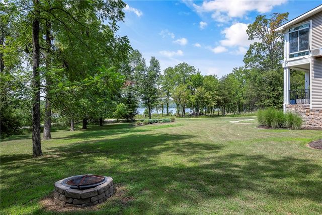 9696 Fuller Road, Rogers, AR 72756