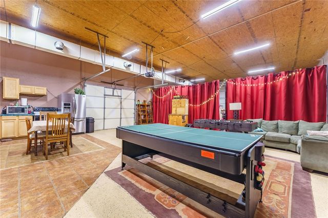 9696 Fuller Road, Rogers, AR 72756