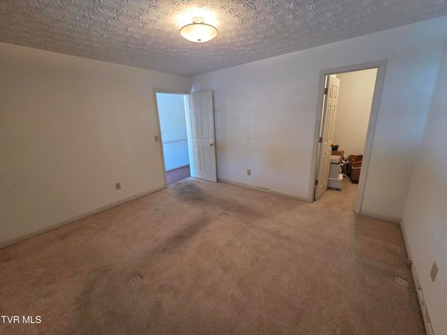 400 Sunset Drive Apt G33, Johnson City, TN 37604