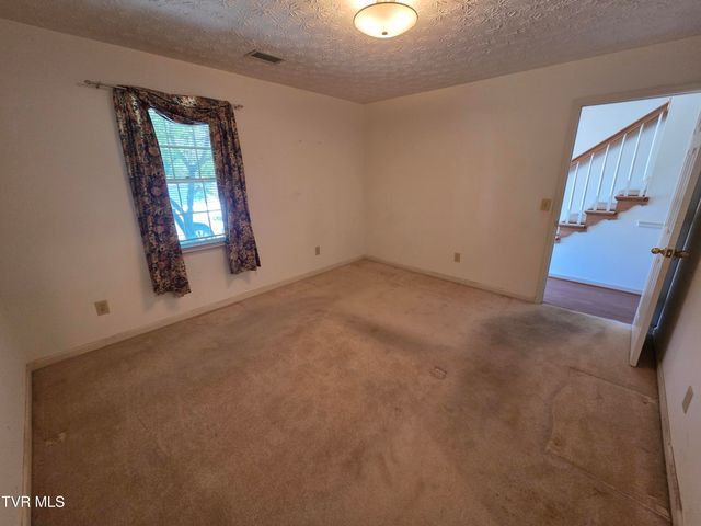 400 Sunset Drive Apt G33, Johnson City, TN 37604