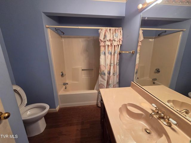 400 Sunset Drive Apt G33, Johnson City, TN 37604