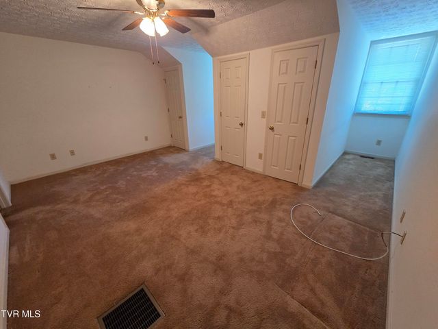 400 Sunset Drive Apt G33, Johnson City, TN 37604