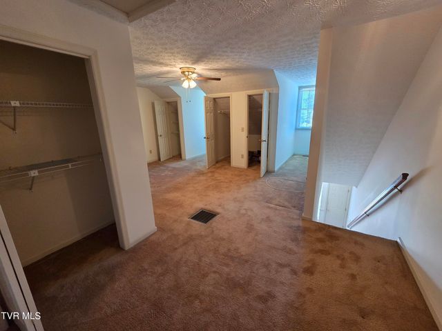 400 Sunset Drive Apt G33, Johnson City, TN 37604