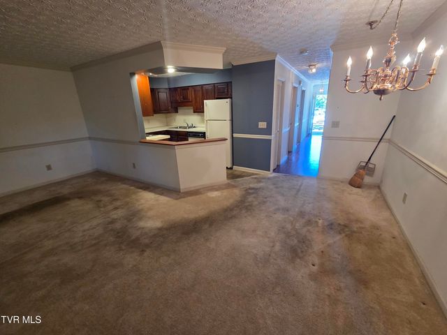 400 Sunset Drive Apt G33, Johnson City, TN 37604