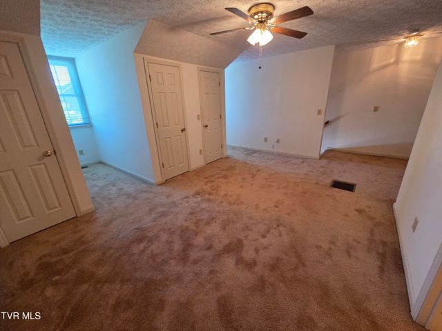 400 Sunset Drive Apt G33, Johnson City, TN 37604