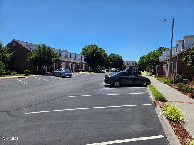 400 Sunset Drive Apt G33, Johnson City, TN 37604