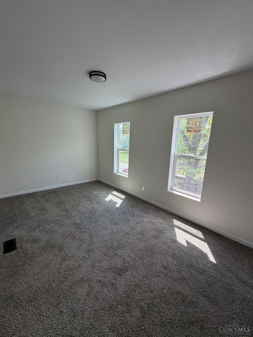 2001 Woodlawn Avenue, Middletown, OH 45044