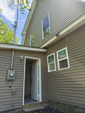 2001 Woodlawn Avenue, Middletown, OH 45044