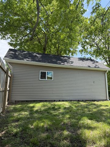 2001 Woodlawn Avenue, Middletown, OH 45044