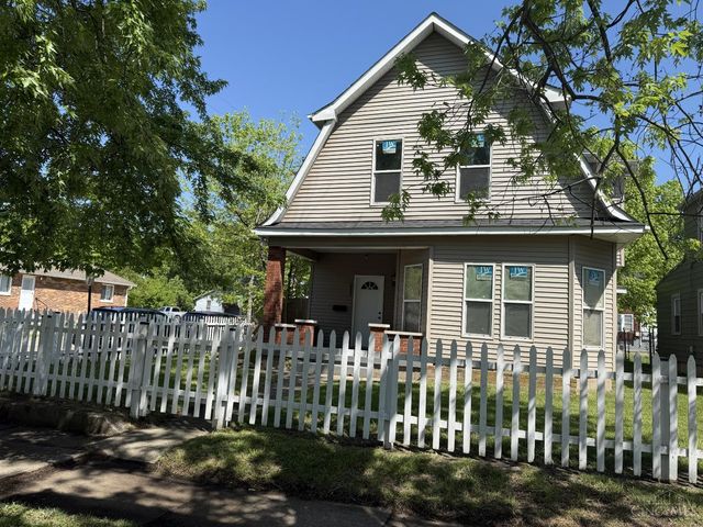 2001 Woodlawn Avenue, Middletown, OH 45044