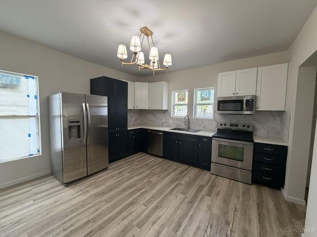 2001 Woodlawn Avenue, Middletown, OH 45044