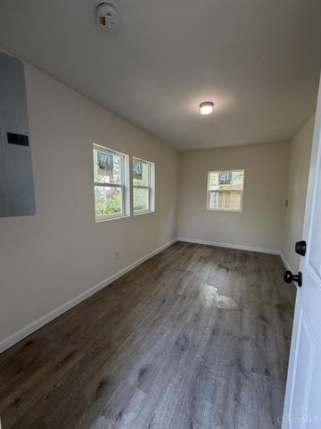 2001 Woodlawn Avenue, Middletown, OH 45044