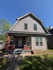 2001 Woodlawn Avenue, Middletown, OH 45044